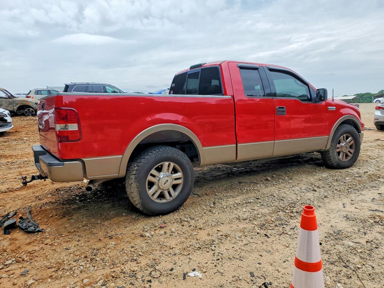 2004 Ford F150 Red vin: 1FTPX125X4KD96263