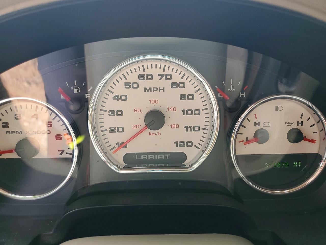 2004 Ford F150 Red vin: 1FTPX125X4KD96263