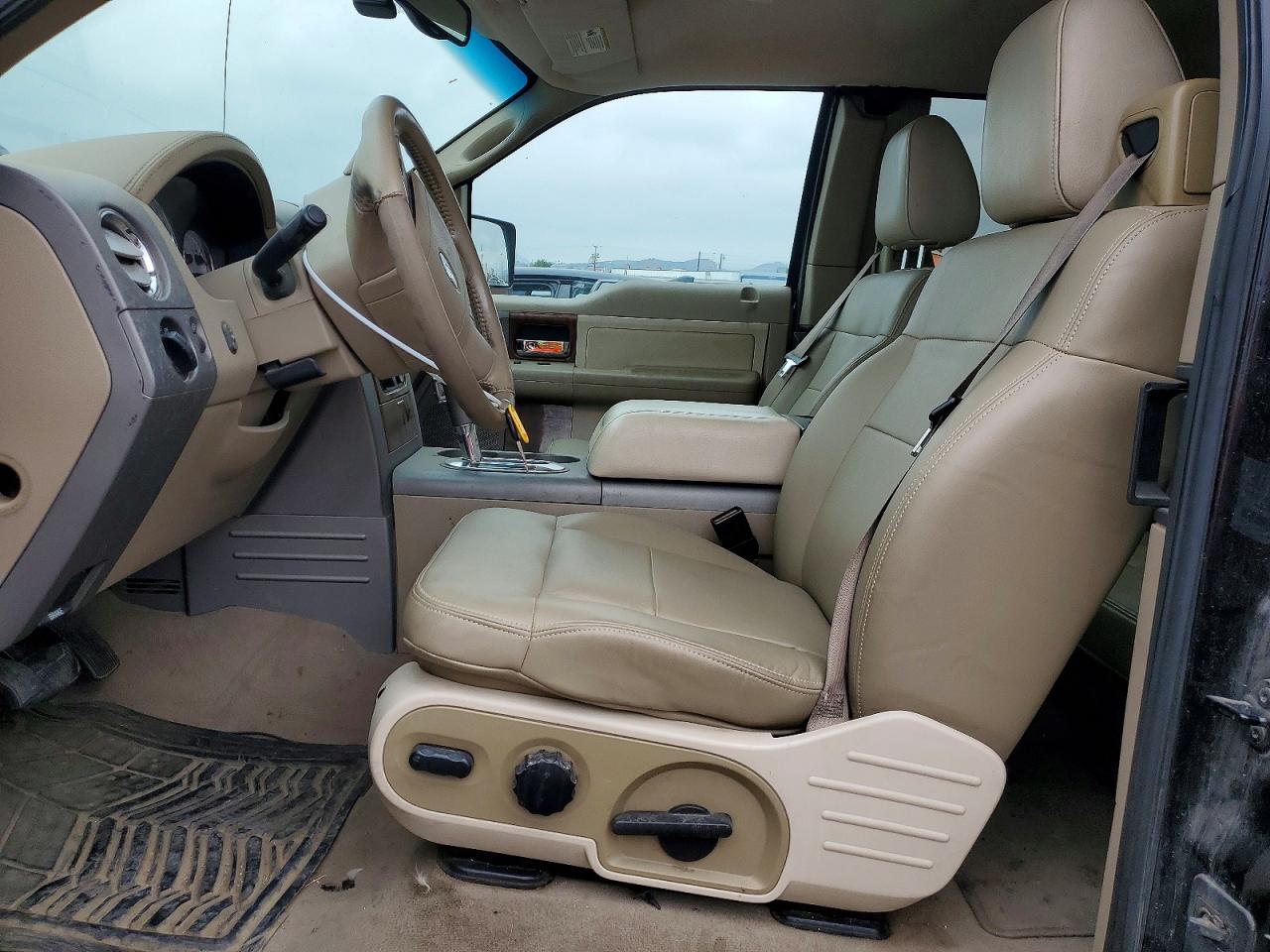 2004 Ford F150 Черный vin: 1FTPX125X4NB36010