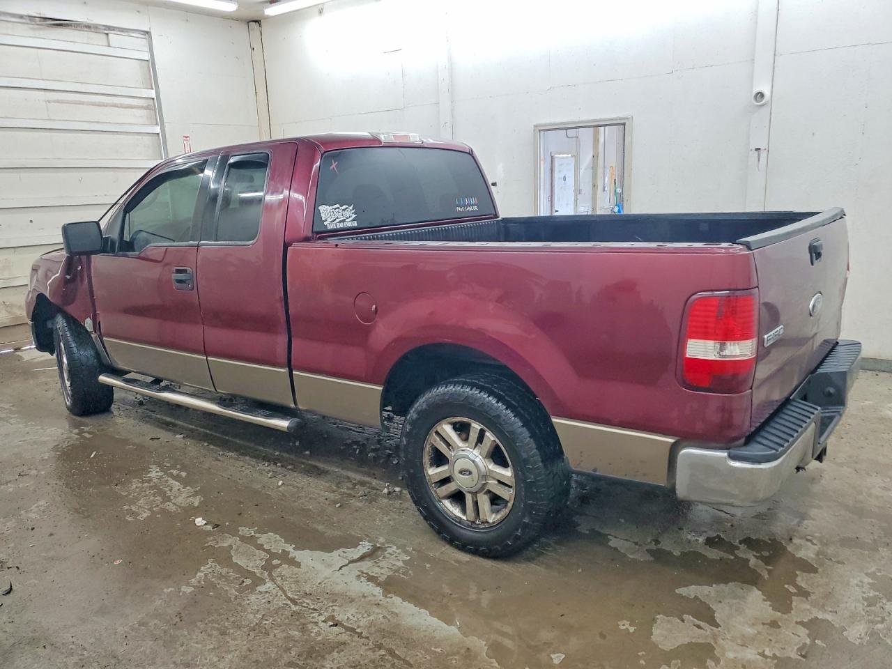 2004 Ford F150 Красный vin: 1FTPX125X4NC51061