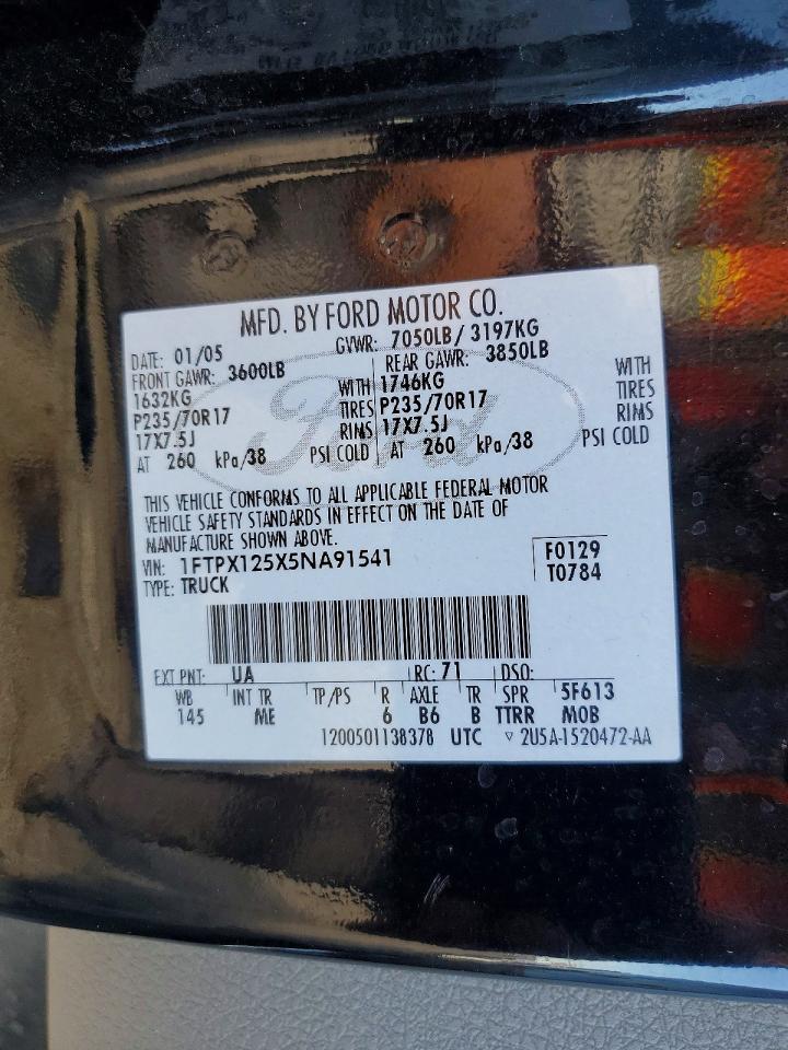 2005 Ford F150 Black vin: 1FTPX125X5NA91541
