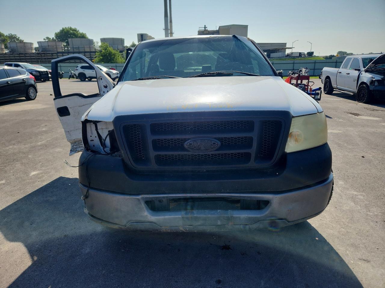 2006 Ford F150 Белый vin: 1FTPX12V16KD14052
