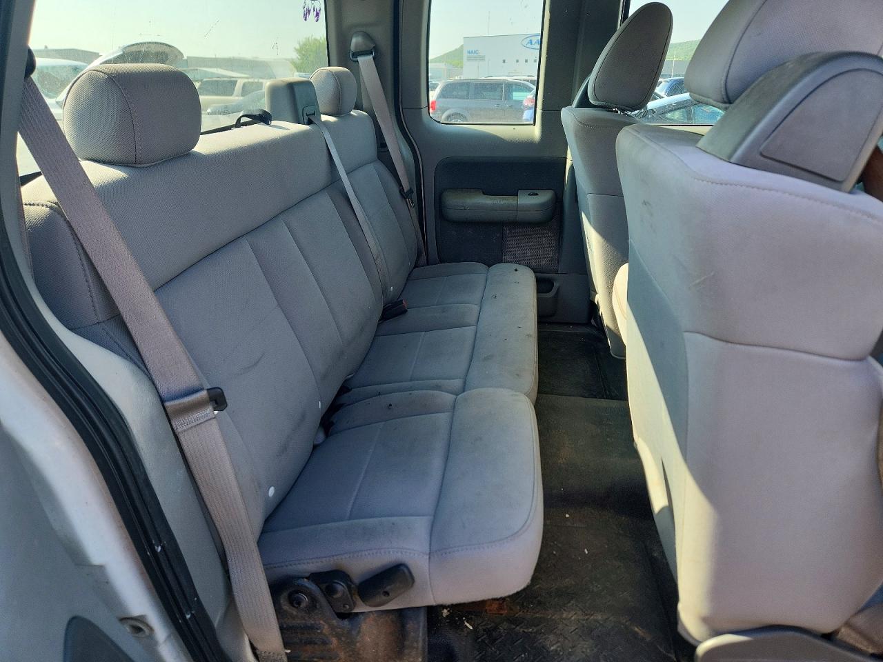2006 Ford F150 Белый vin: 1FTPX12V16KD14052