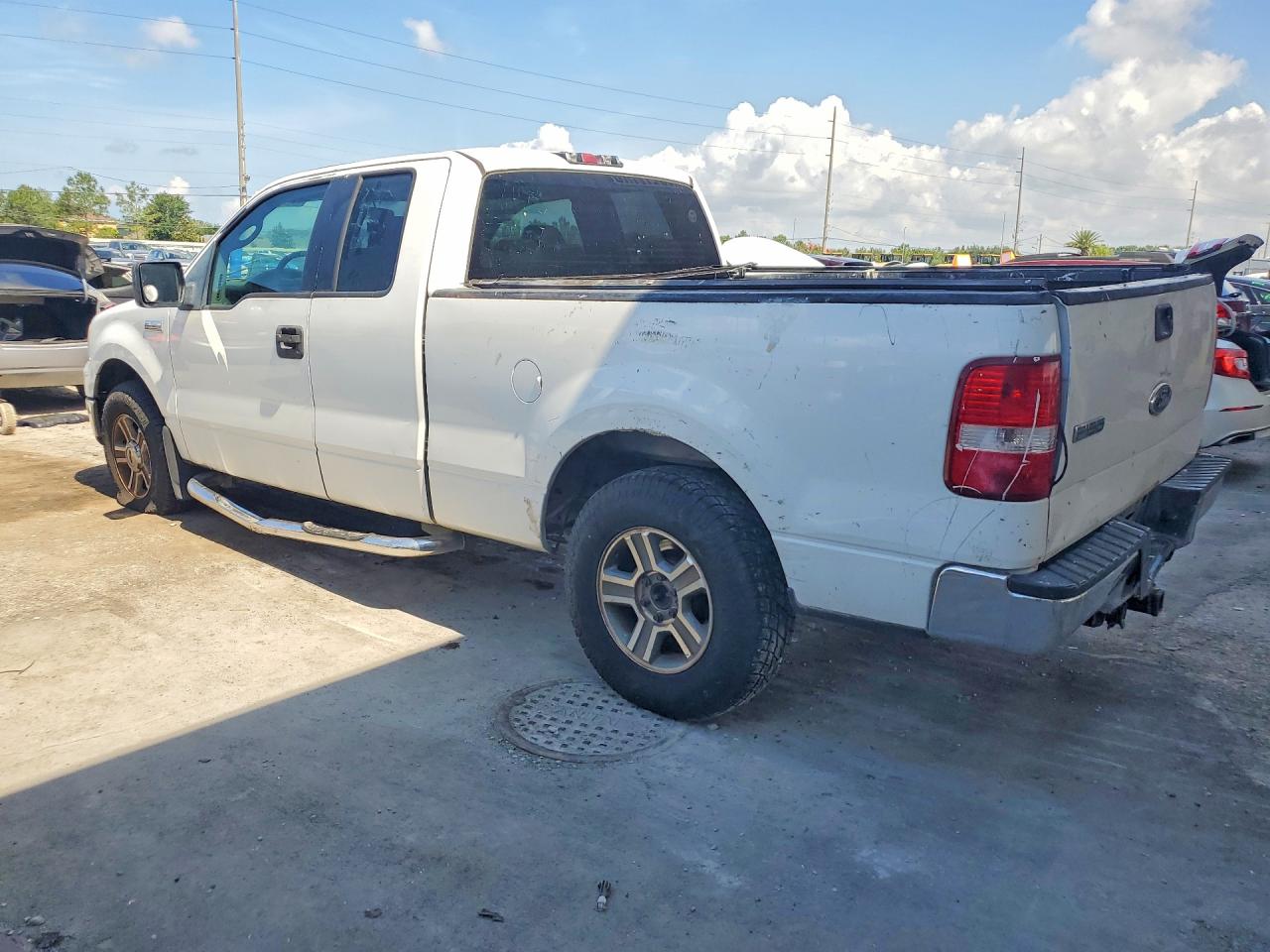 2006 Ford F150 White vin: 1FTPX12V26NA94337