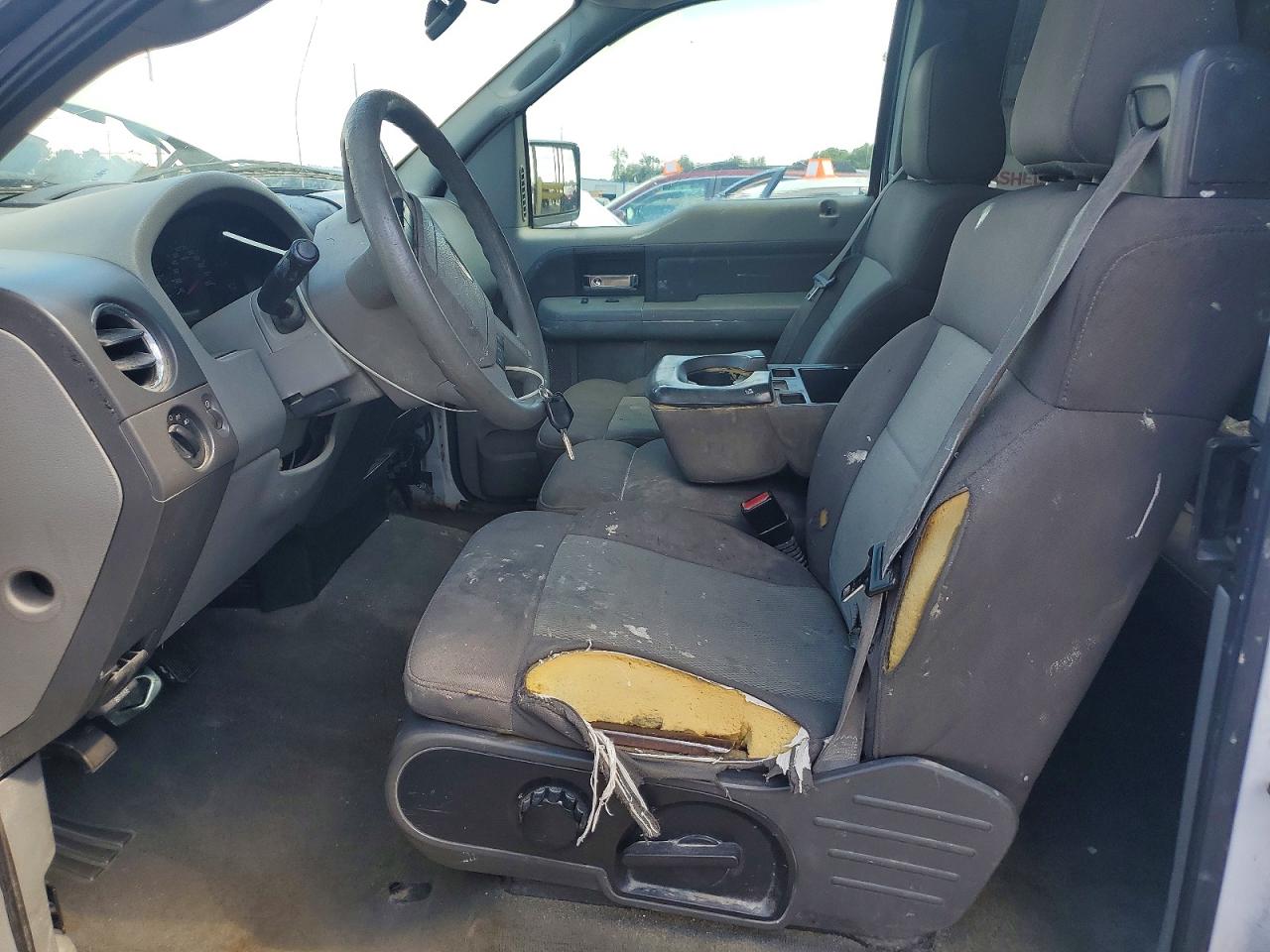 2006 Ford F150 White vin: 1FTPX12V26NA94337