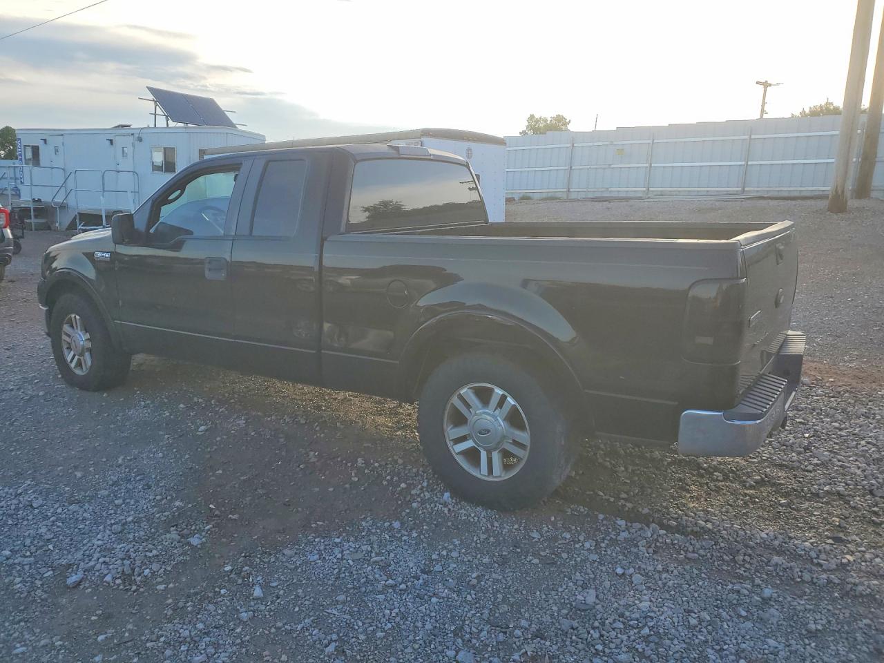 2007 Ford F150 Black vin: 1FTPX12V27NA21437
