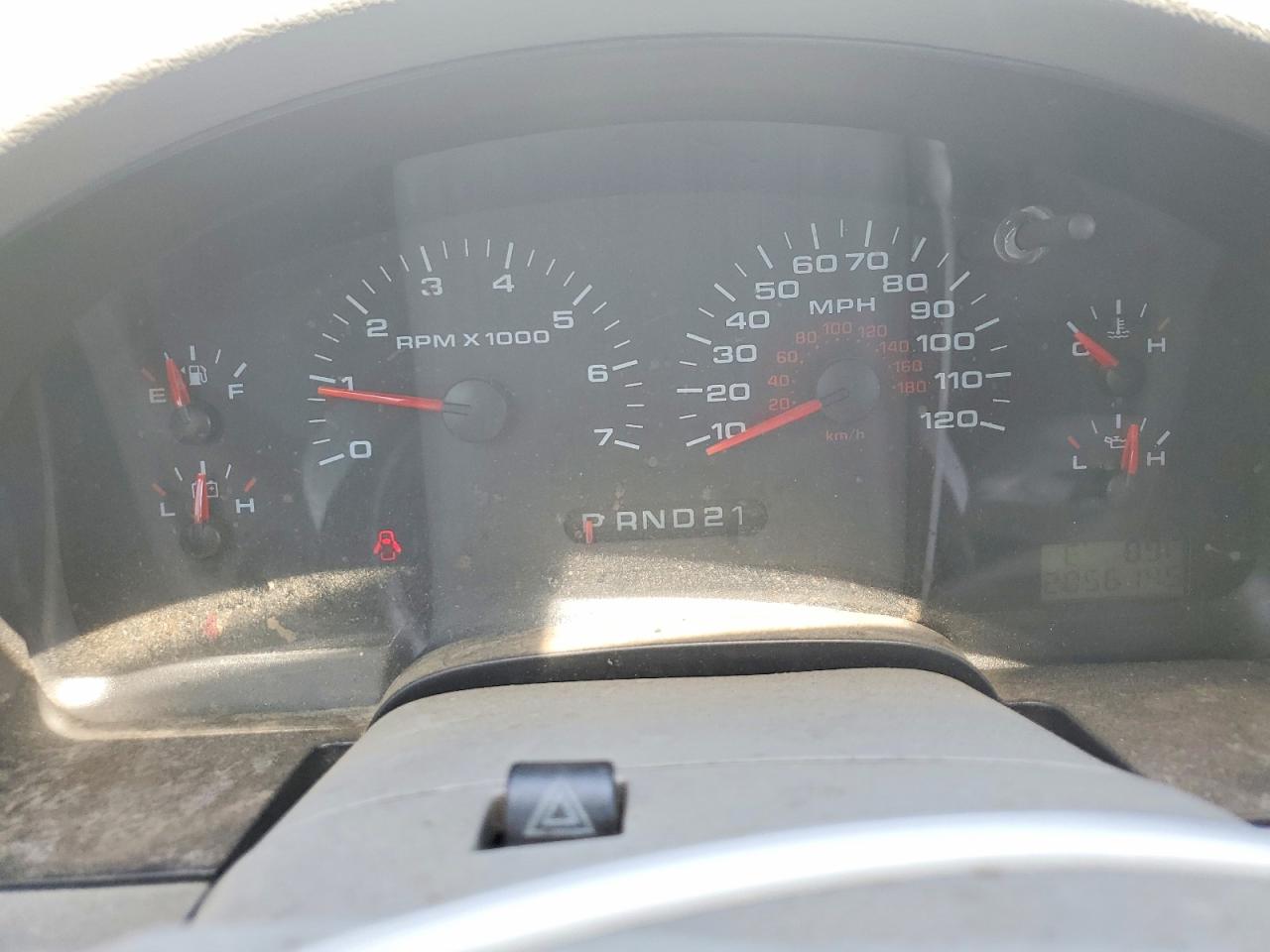 2006 Ford F150 White vin: 1FTPX12V36FB81285