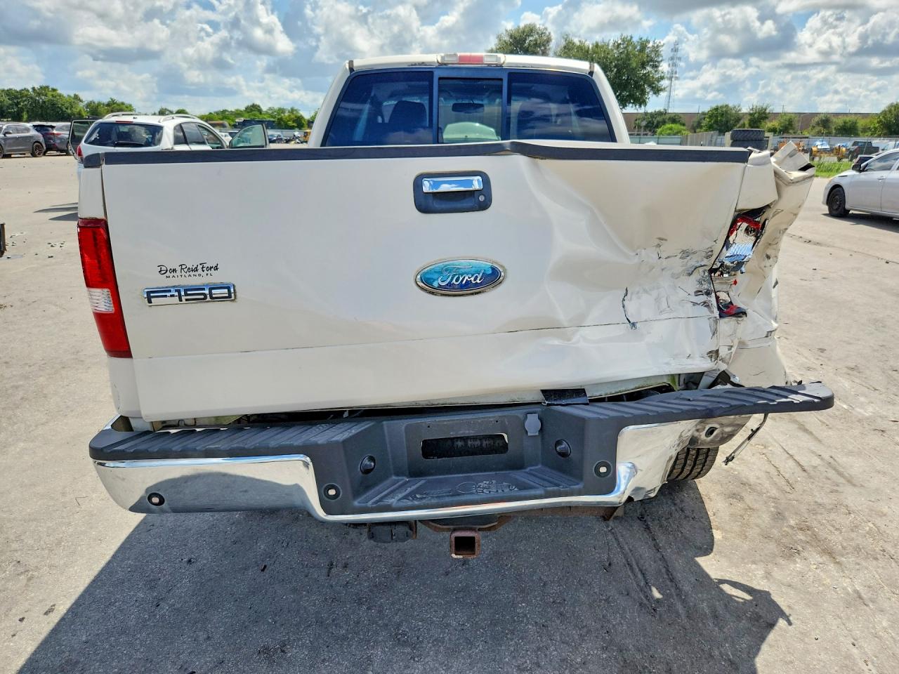 2008 Ford F150 White vin: 1FTPX12V58FA31570