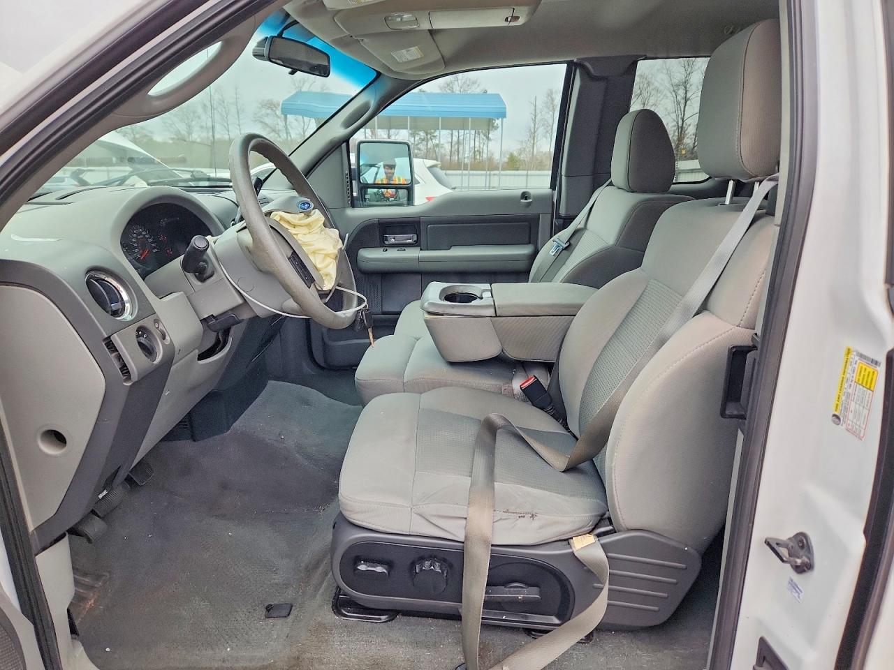 2008 Ford F150 White vin: 1FTPX12V88KC87547