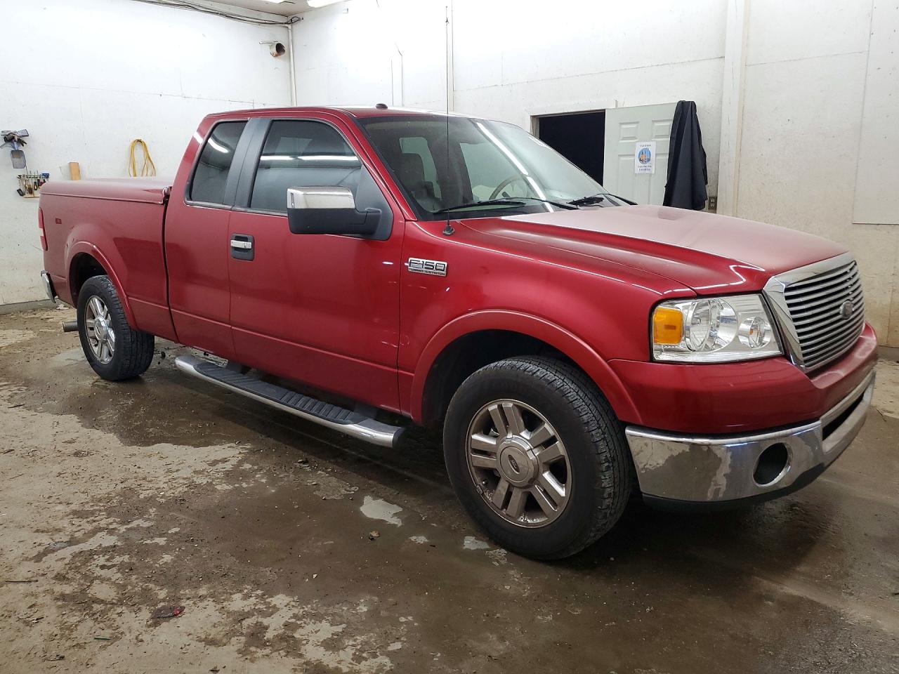 2008 Ford F150 Red vin: 1FTPX12VX8FB68827