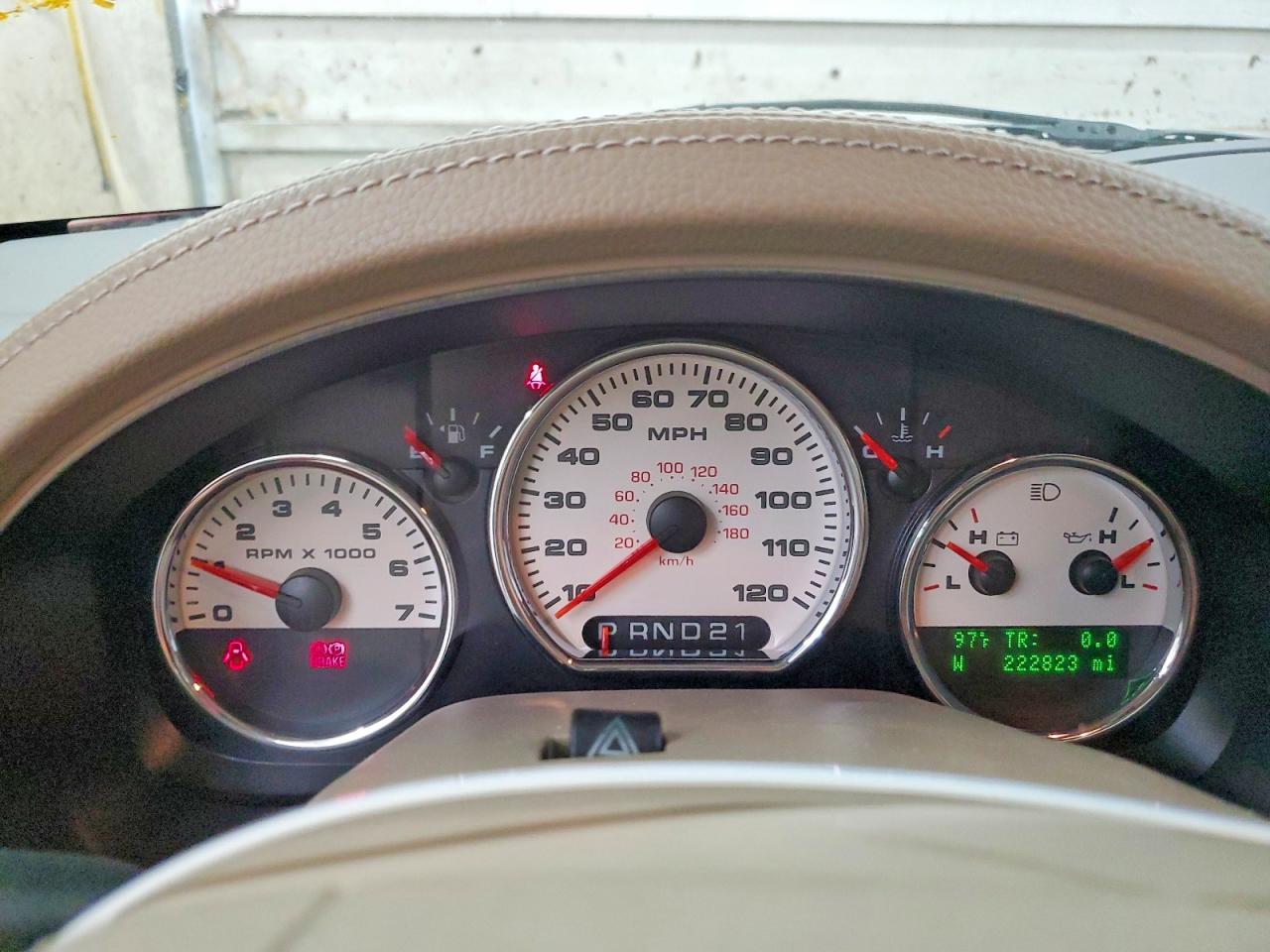 2008 Ford F150 Red vin: 1FTPX12VX8FB68827