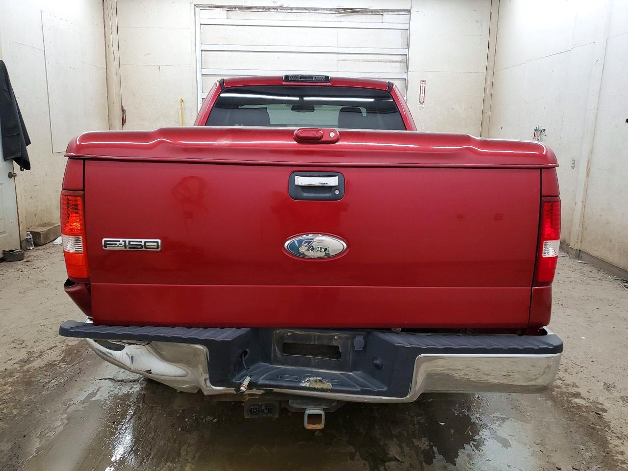 2008 Ford F150 Red vin: 1FTPX12VX8FB68827