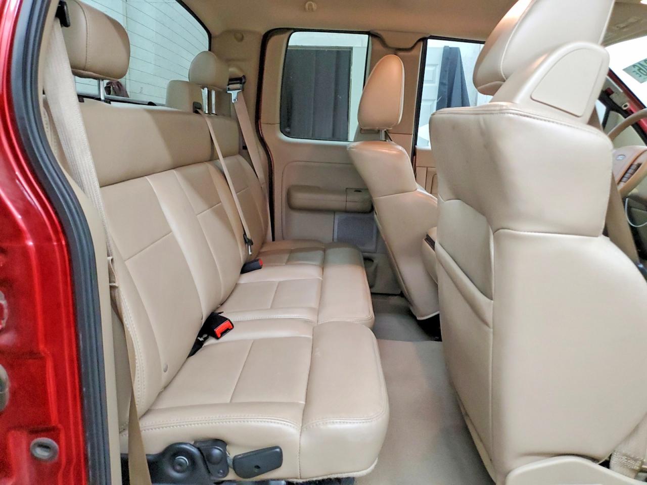2008 Ford F150 Red vin: 1FTPX12VX8FB68827