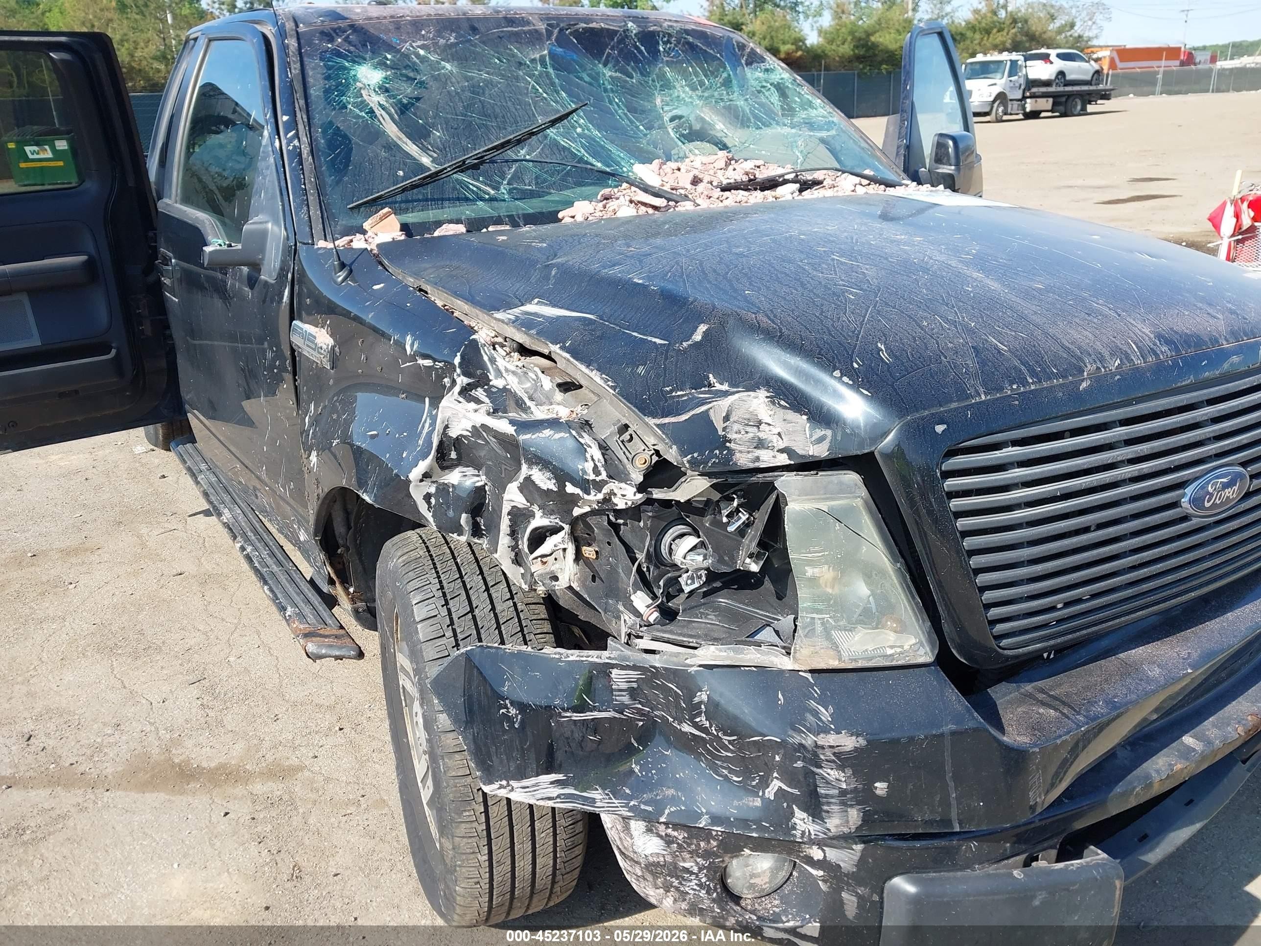 2008 Ford F-150 Xlt Black vin: 1FTPX12VX8KC53822