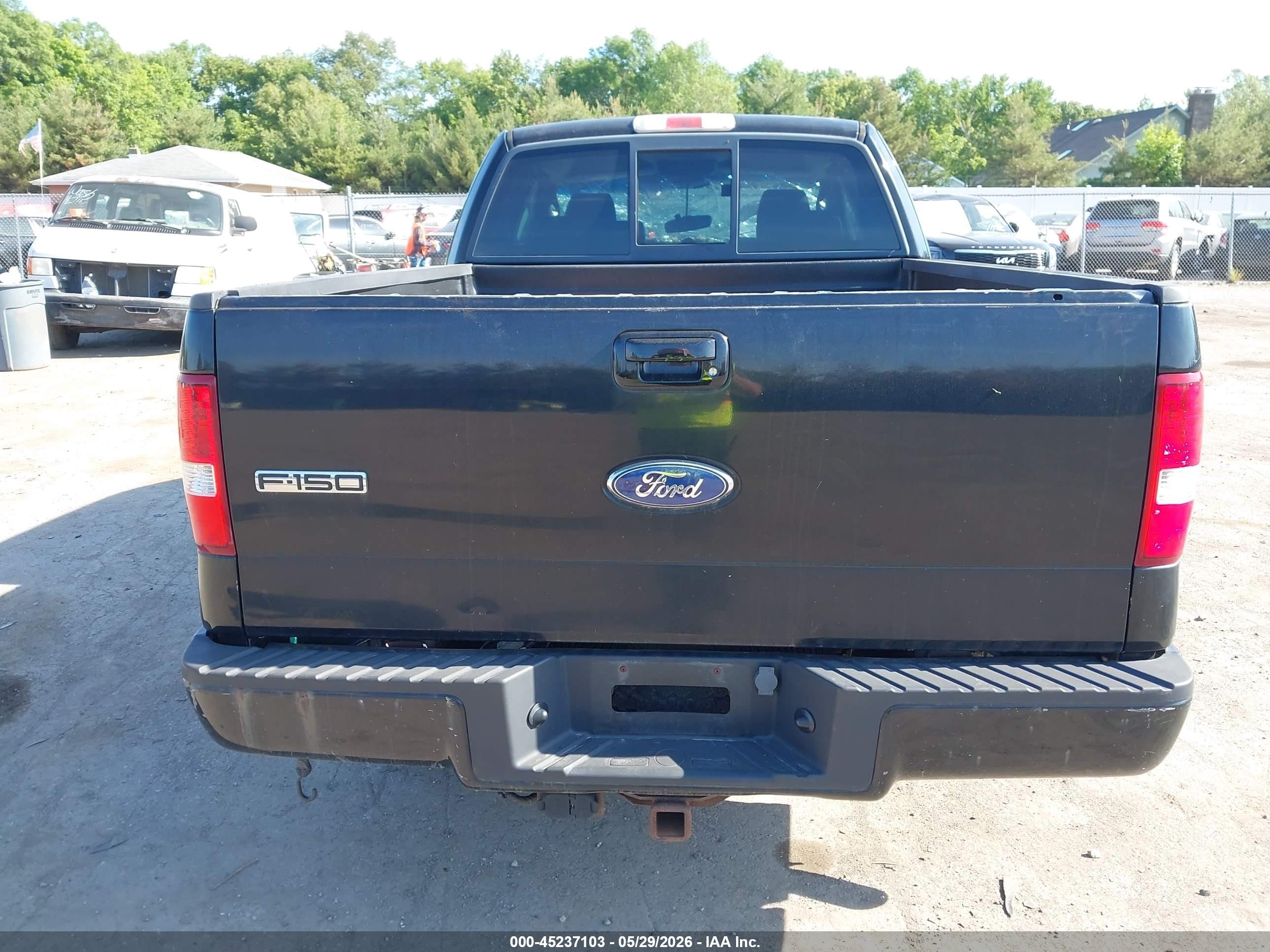 2008 Ford F-150 Xlt Black vin: 1FTPX12VX8KC53822