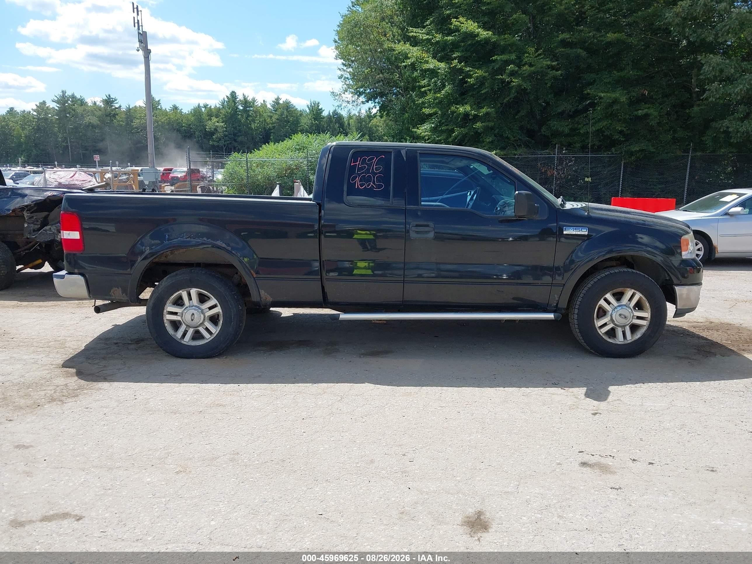 2004 Ford F150   Black vin: 1FTPX14504NA61928