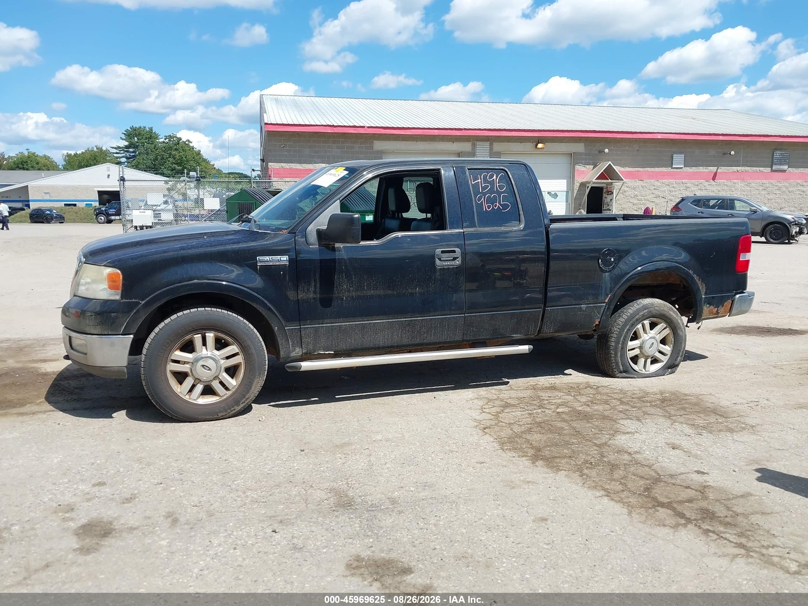 2004 Ford F150   Black vin: 1FTPX14504NA61928