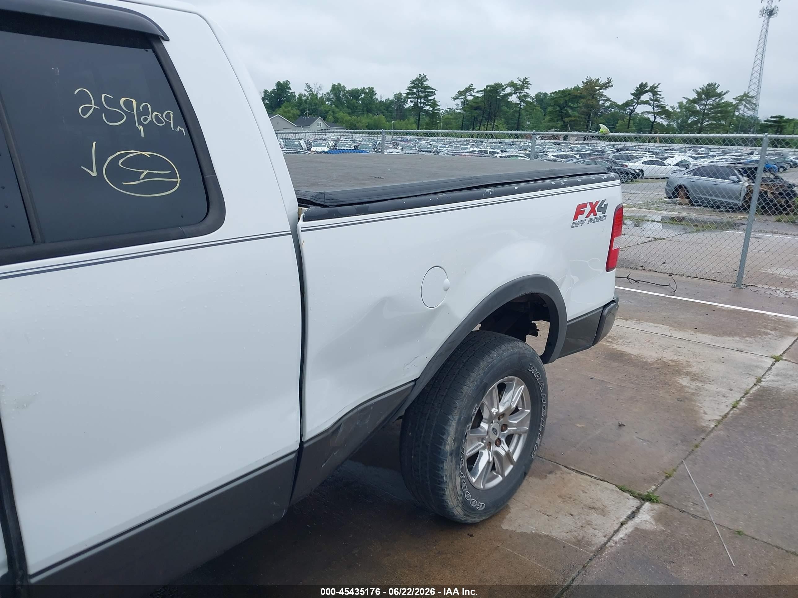 2004 Ford F-150 Fx4/lariat/xl/xlt Белый vin: 1FTPX14504NC04117