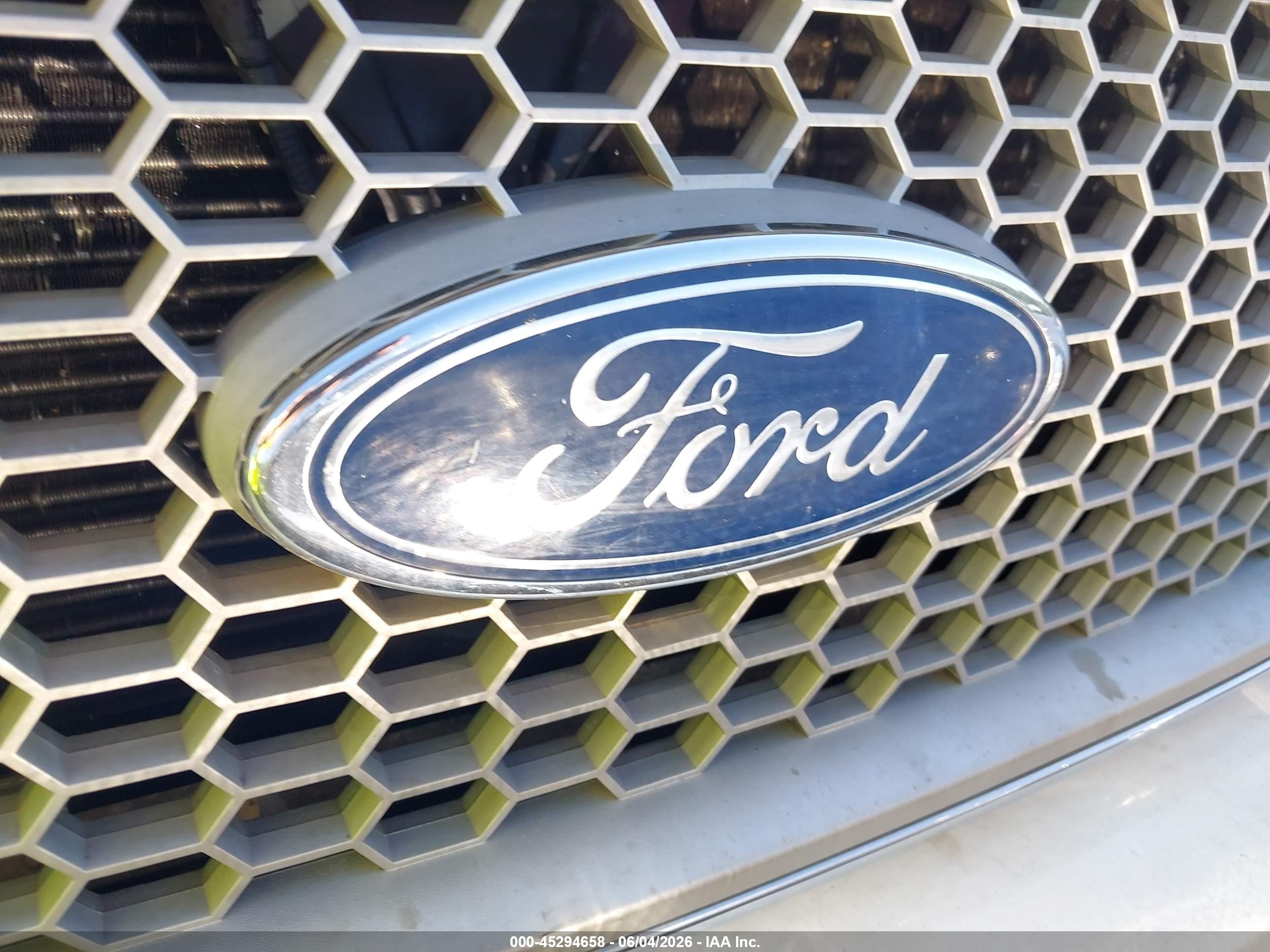 2004 Ford F-150 Fx4/lariat/xl/xlt White vin: 1FTPX14504NC66424