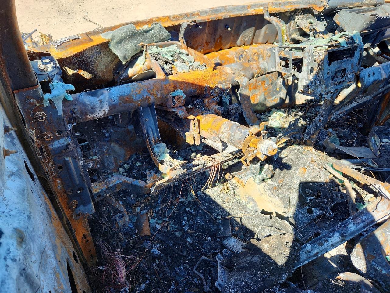 2004 Ford F150 Burn vin: 1FTPX14504NC73437