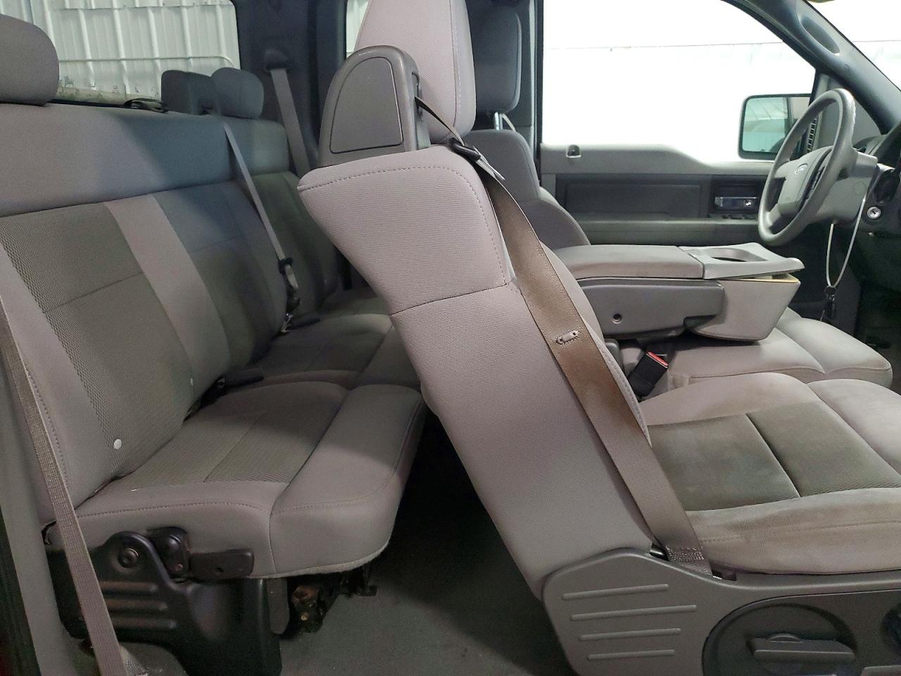 2005 Ford F150 Burgundy vin: 1FTPX14505FA22994