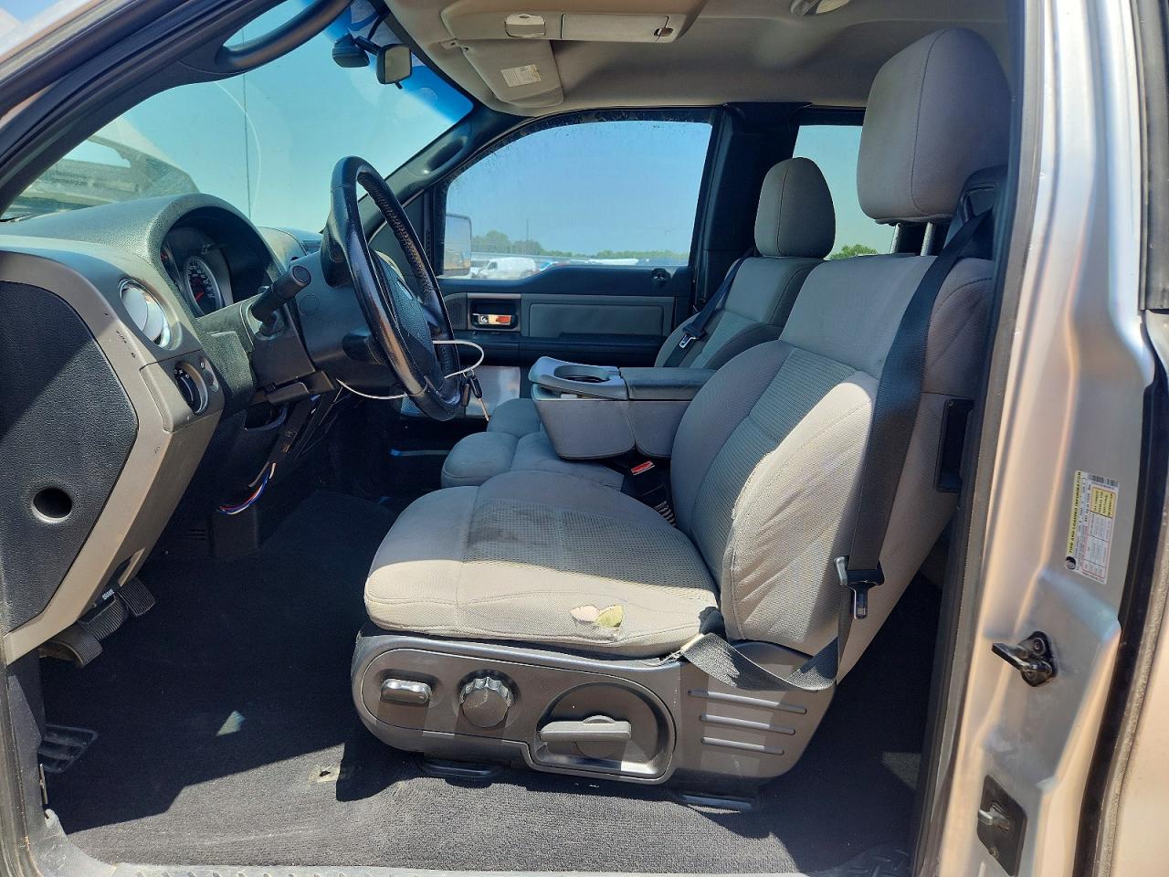 2006 Ford F150 Silver vin: 1FTPX14516FA38123