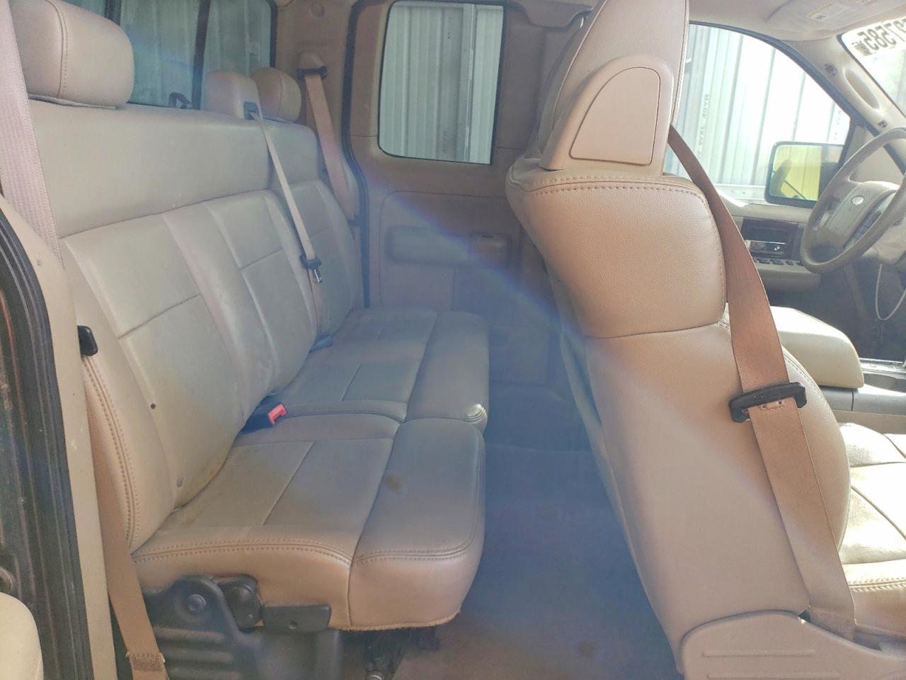 2007 Ford F150 Two Tone vin: 1FTPX14517KC99809