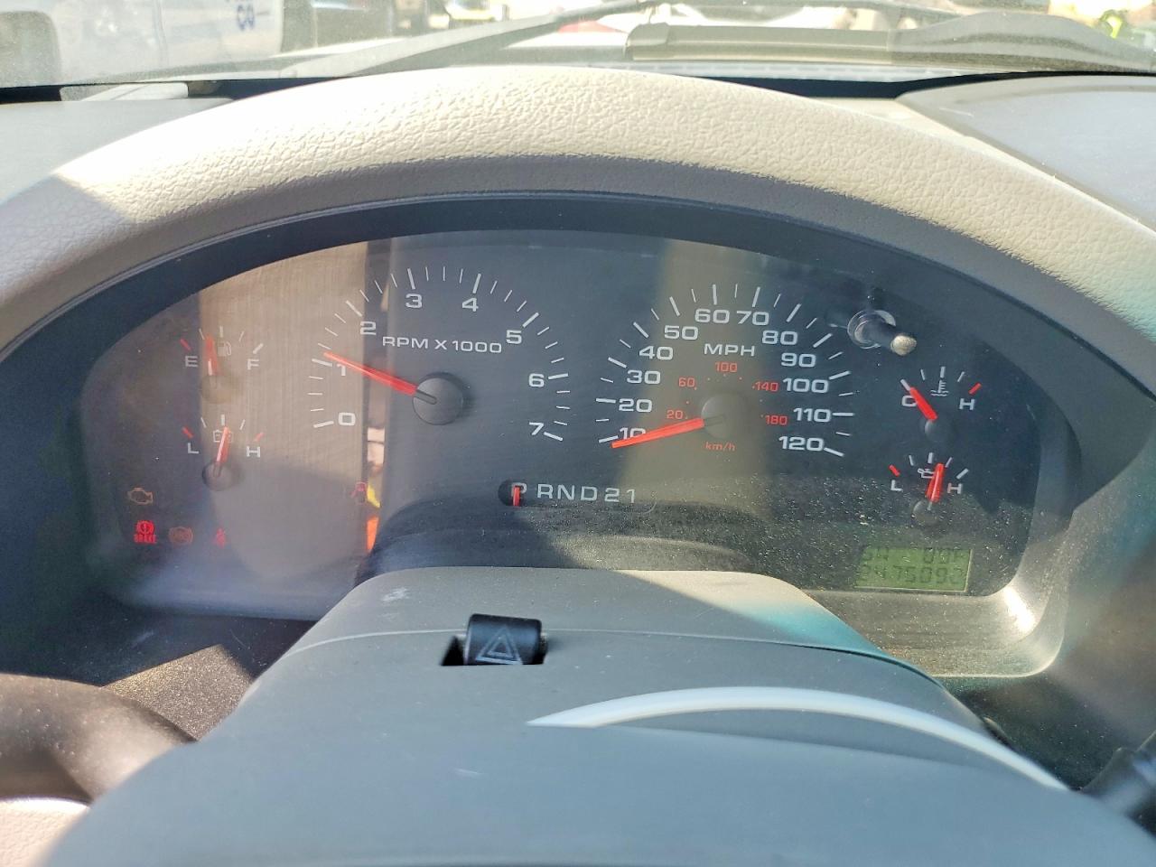 2004 Ford F150 Серебряный vin: 1FTPX14524NC33764