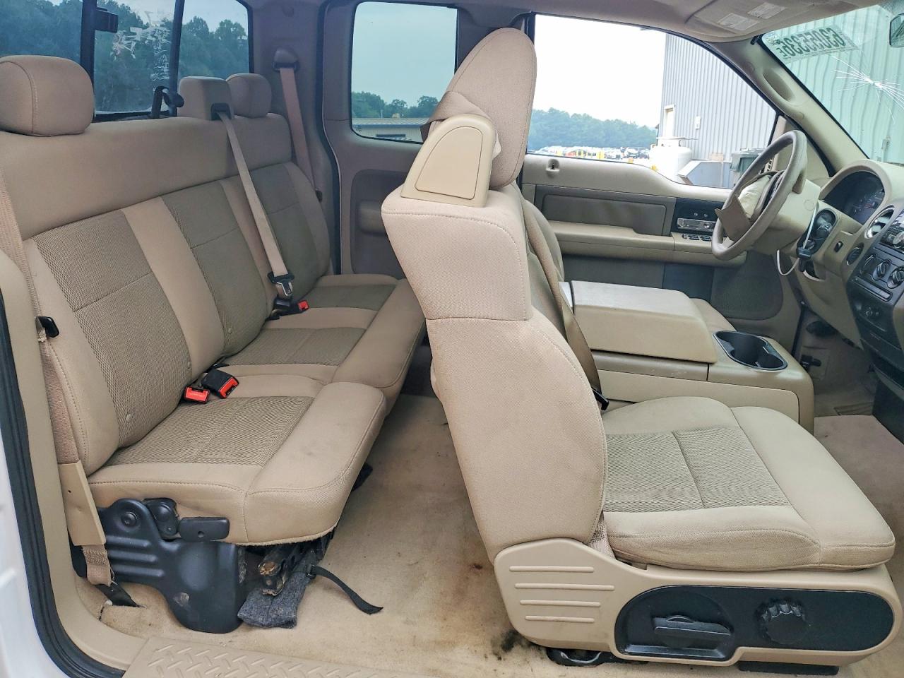 2004 Ford F150 White vin: 1FTPX14524NC71849