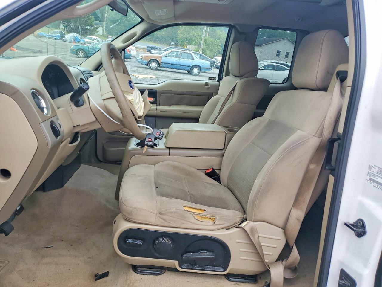 2004 Ford F150 White vin: 1FTPX14524NC71849