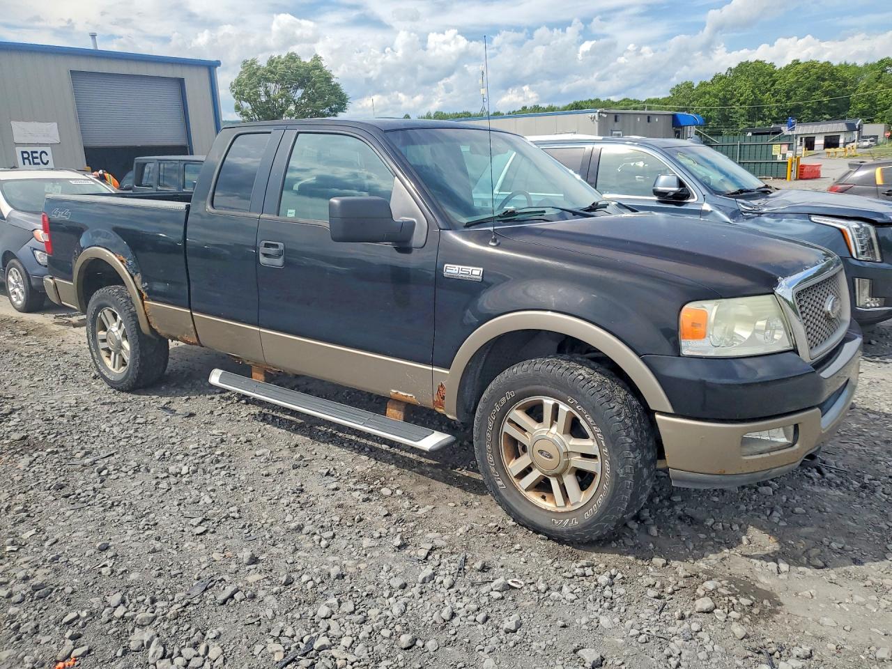 2005 Ford F150 Black vin: 1FTPX14535NA30738