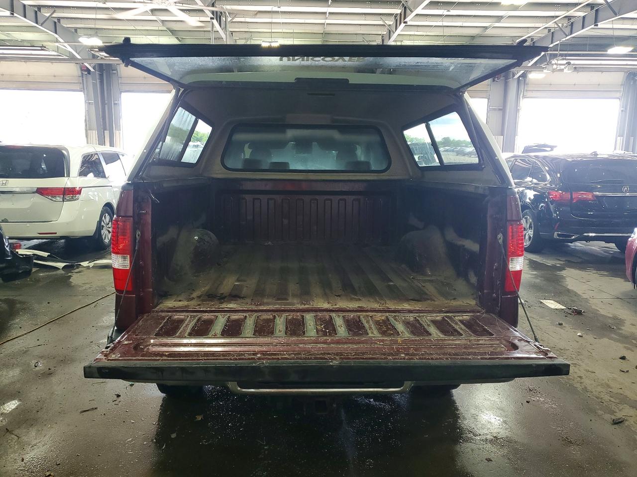 2006 Ford F150 Burgundy vin: 1FTPX14536FA15393