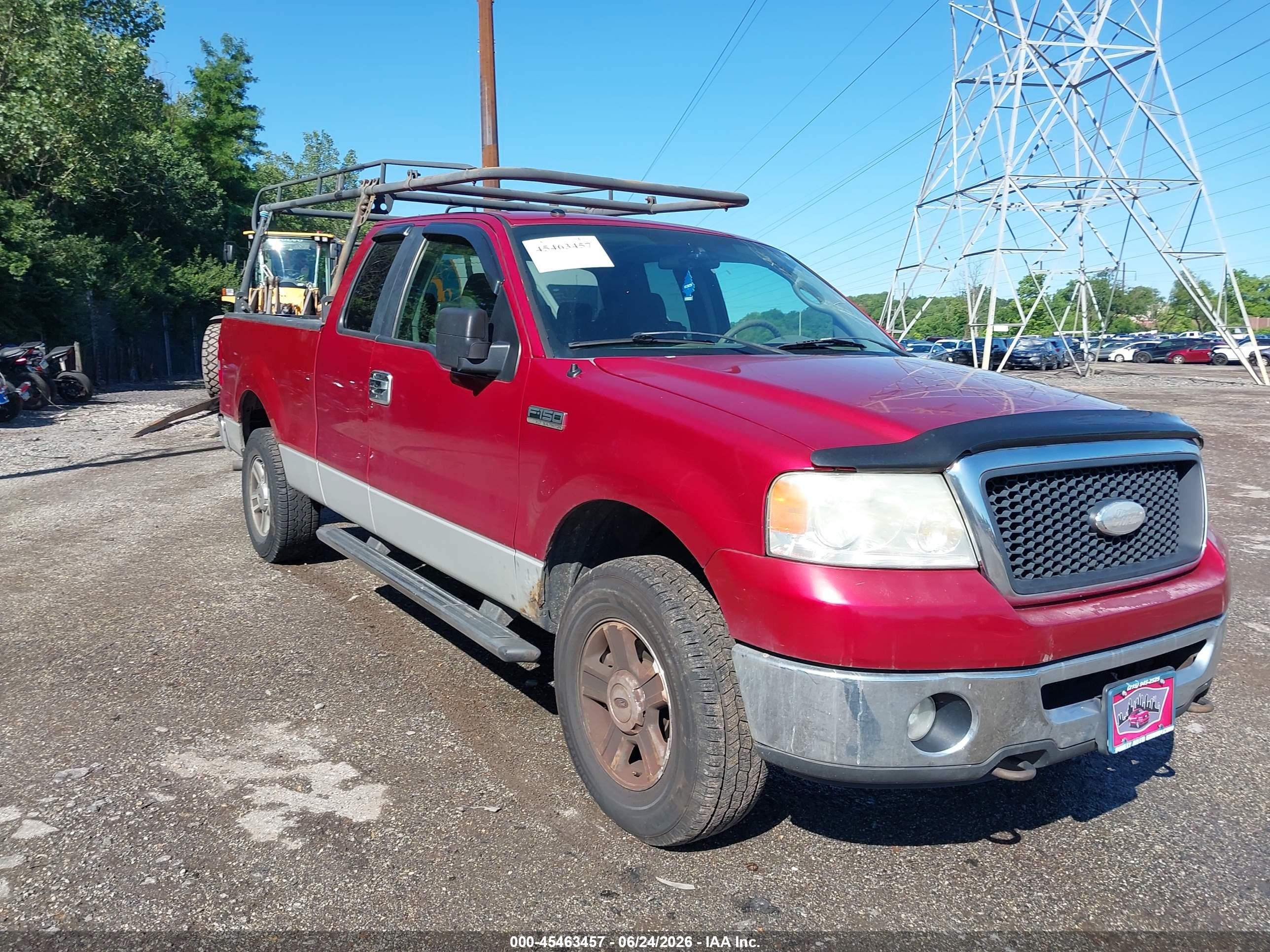 2008 Ford F-150 Xlt Red vin: 1FTPX14538FB61232