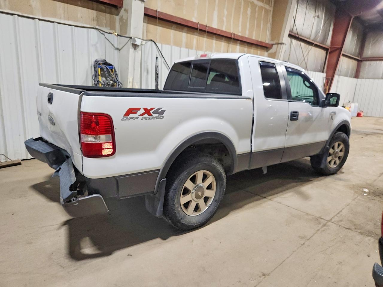 2005 Ford F150 White vin: 1FTPX14545KC08352