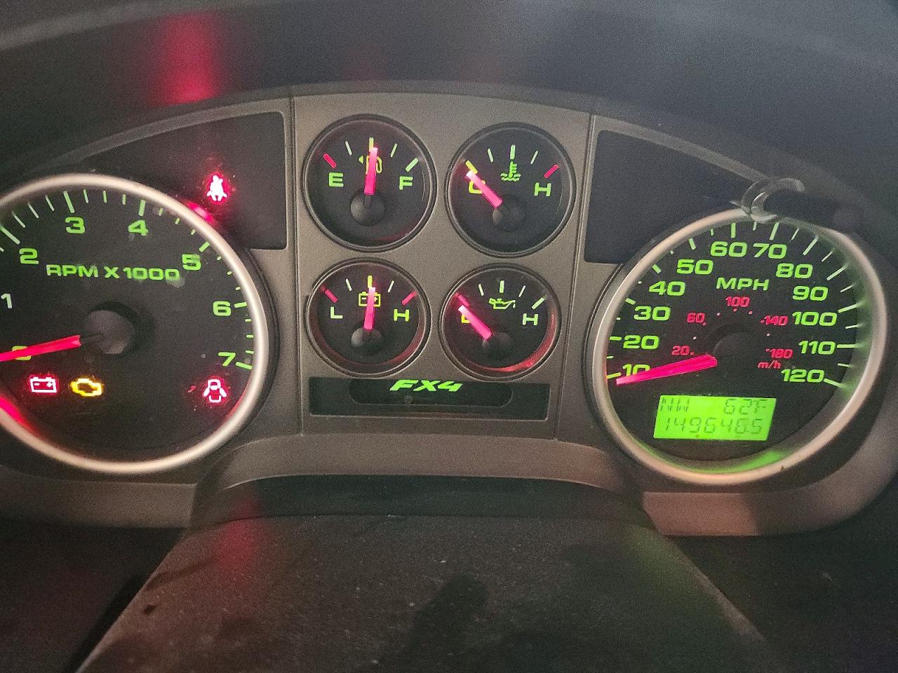 2005 Ford F150 White vin: 1FTPX14545KC08352