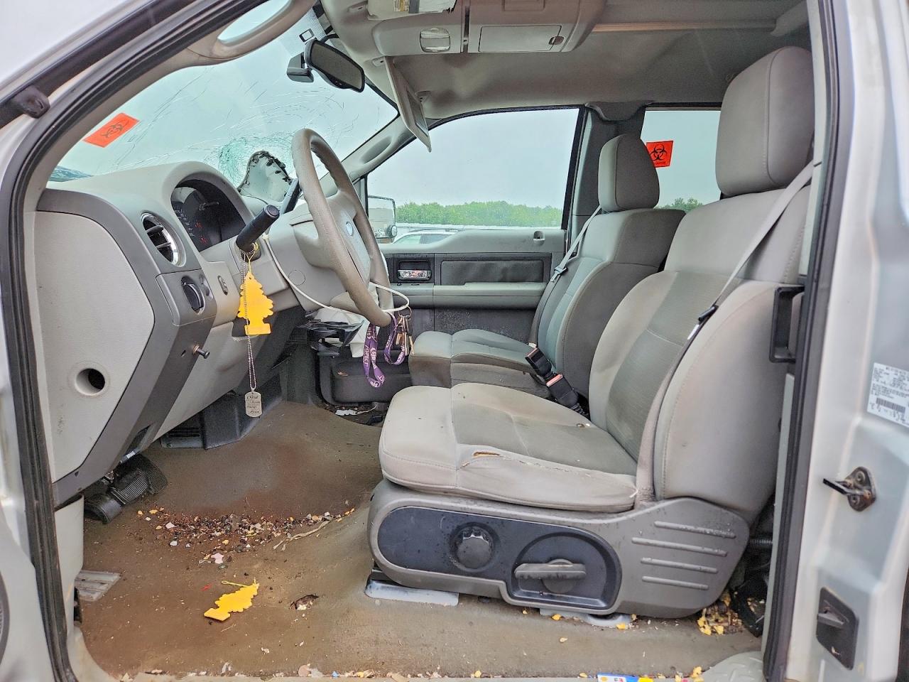2004 Ford F150 Silver vin: 1FTPX14554FA02691