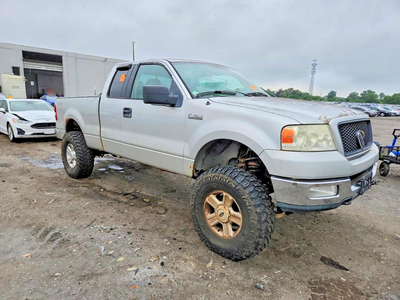 2004 Ford F150 Silver vin: 1FTPX14554FA02691