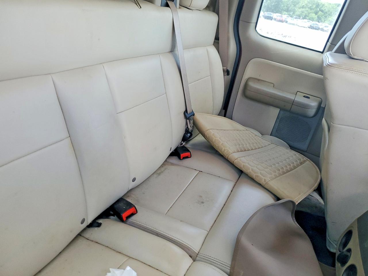2004 Ford F150 Red vin: 1FTPX14554NC12536