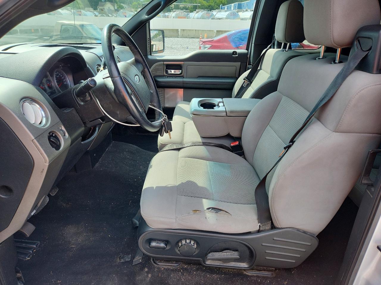 2005 Ford F150 Gray vin: 1FTPX14555NA70867