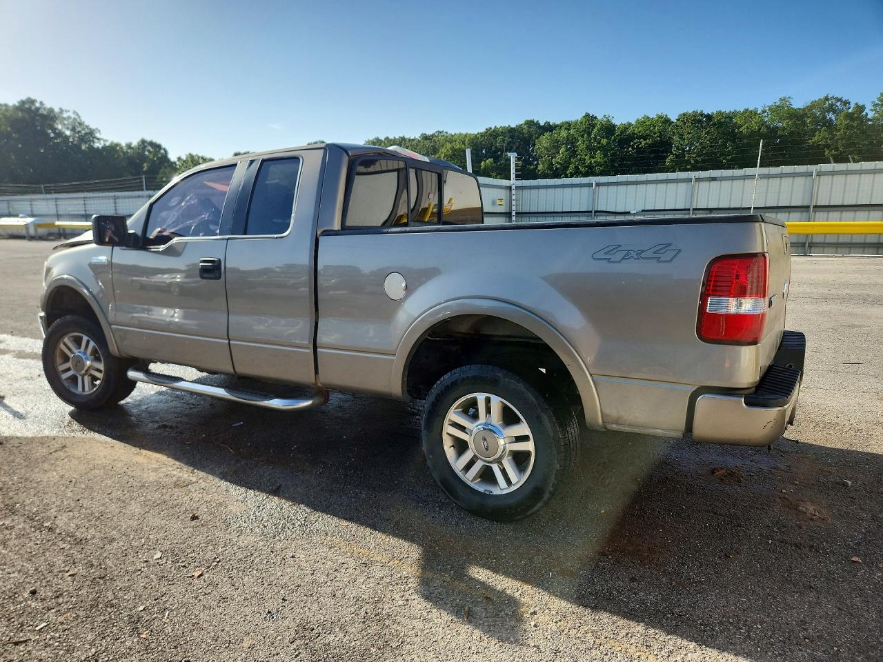 2005 Ford F150 Beige vin: 1FTPX14555NA75244