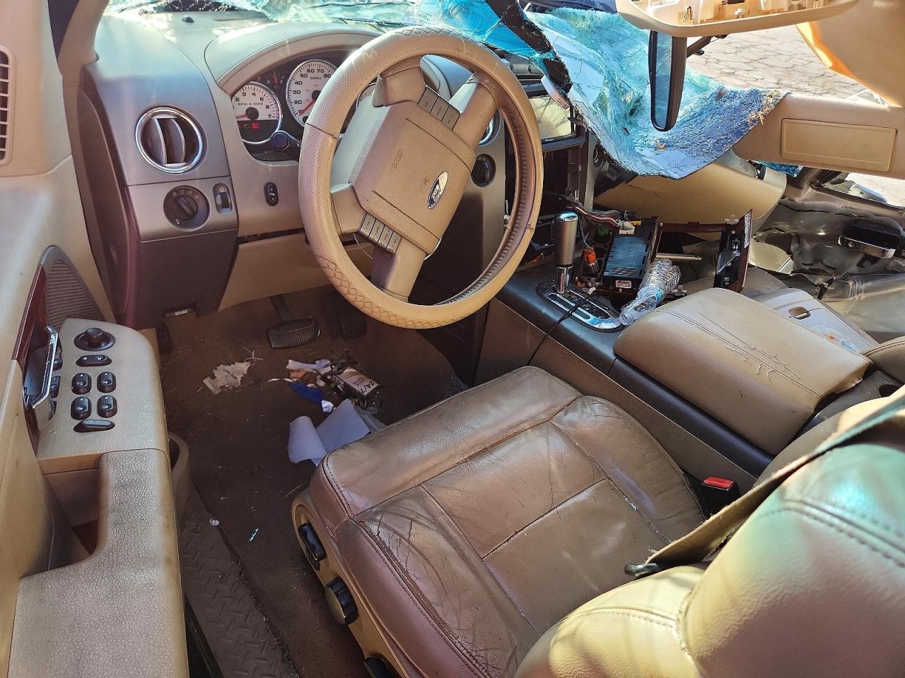 2005 Ford F150 Beige vin: 1FTPX14555NA75244