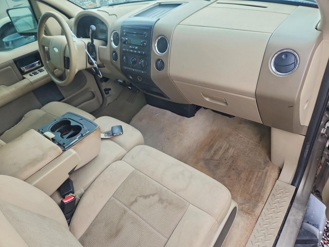 2006 Ford F150 Silver vin: 1FTPX14556FA60917