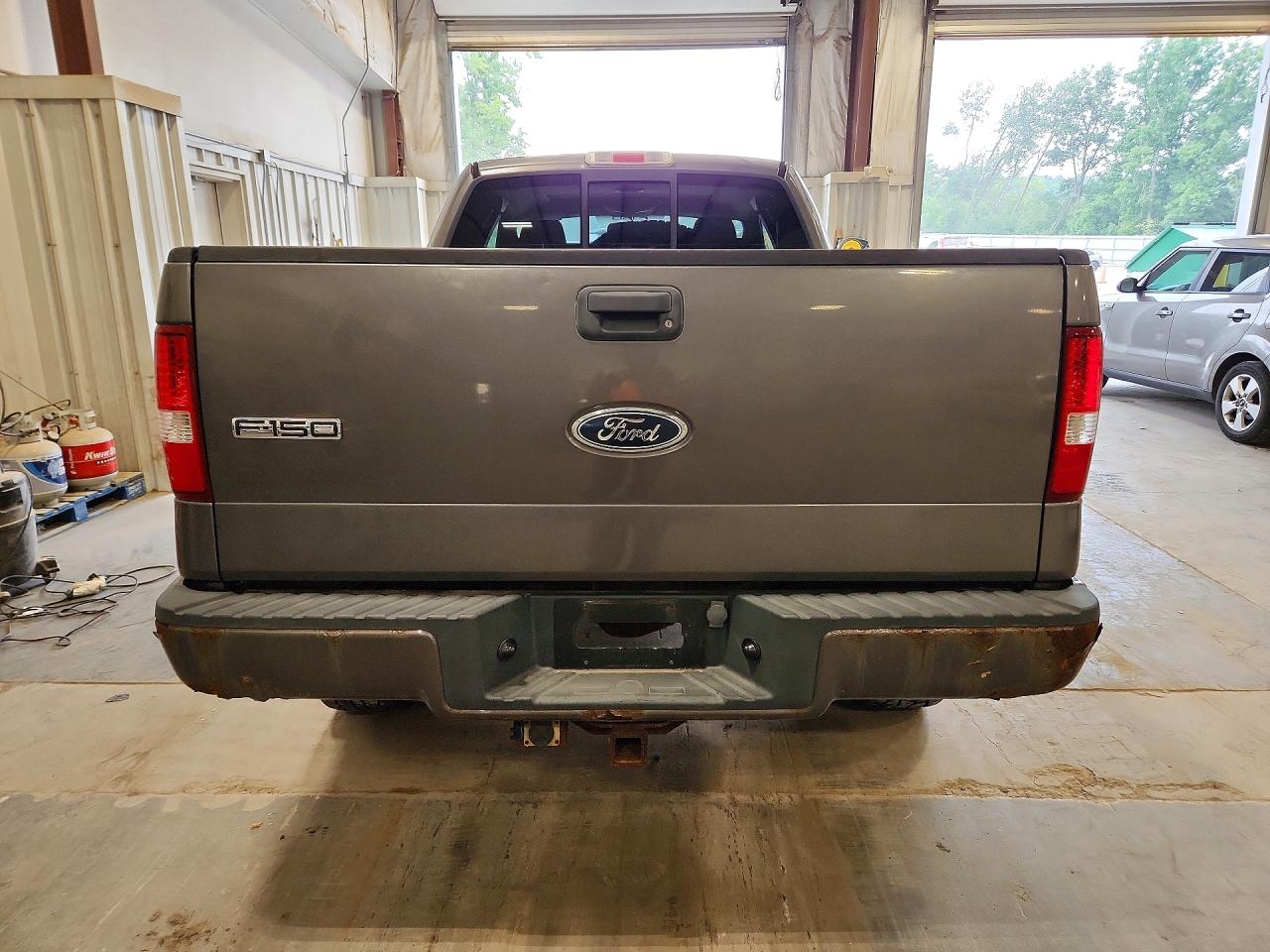 2004 Ford F150 Gray vin: 1FTPX14564NA44602