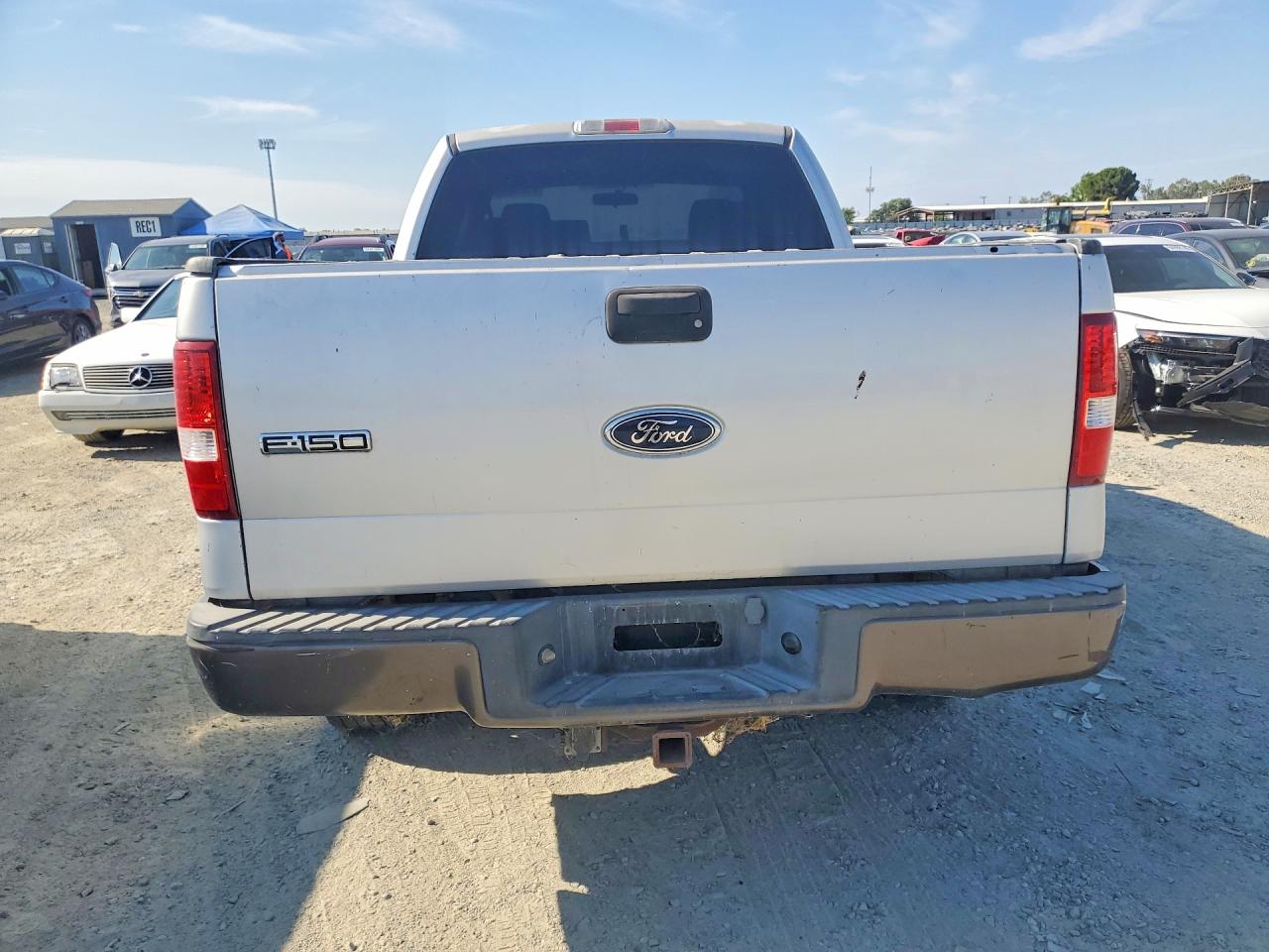 2004 Ford F150 Silver vin: 1FTPX14564NB69342