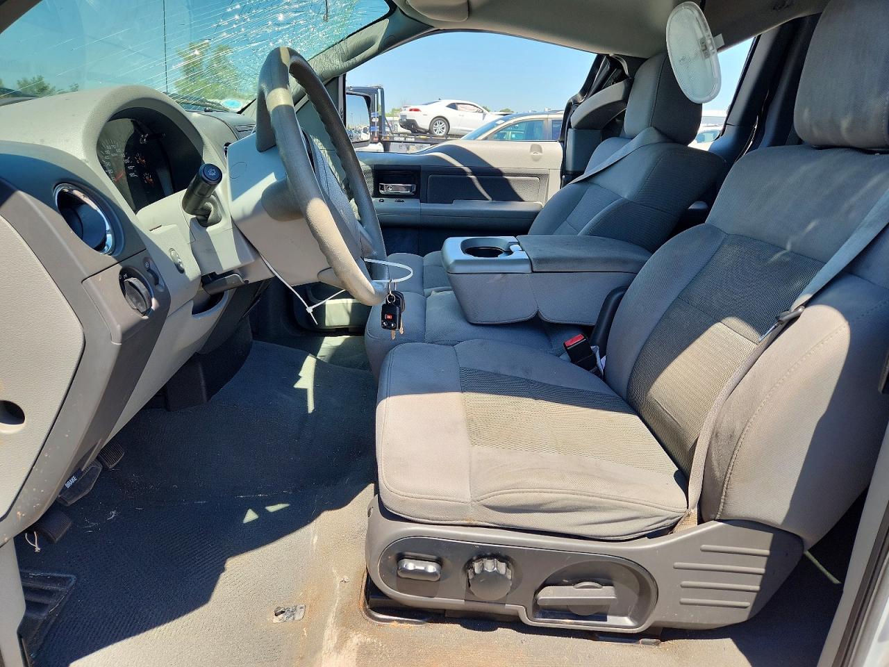 2005 Ford F-150 Silver vin: 1FTPX14565FA24409