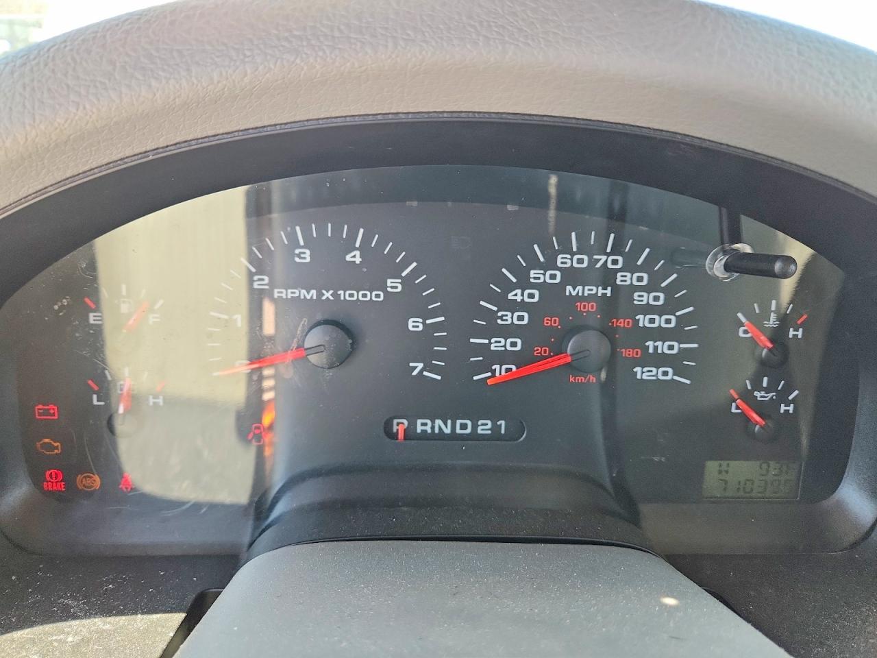 2005 Ford F-150 Silver vin: 1FTPX14565FA24409