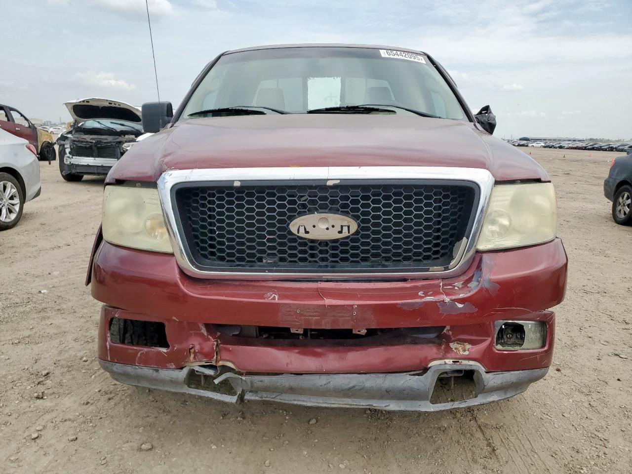 2005 Ford F150 Burgundy vin: 1FTPX14565NA13819