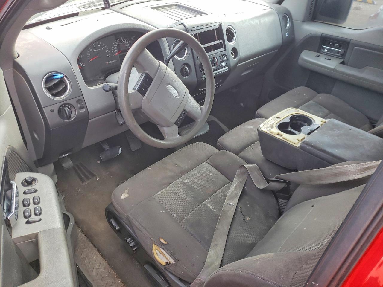 2005 Ford F150 Red vin: 1FTPX14565NA59750
