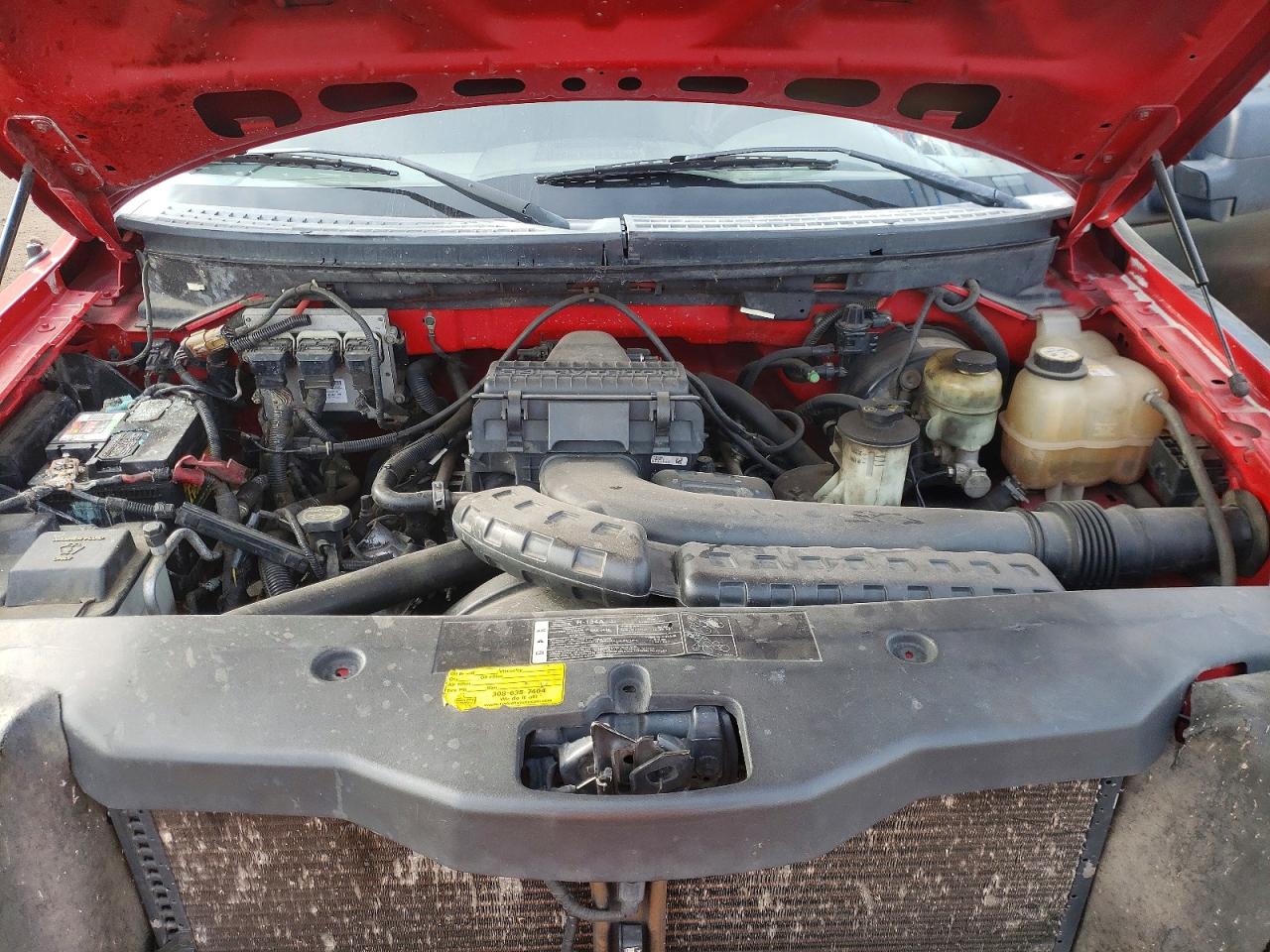 2005 Ford F150 Red vin: 1FTPX14565NA59750