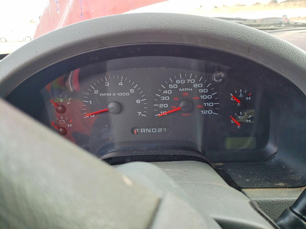 2005 Ford F150 Red vin: 1FTPX14565NA59750